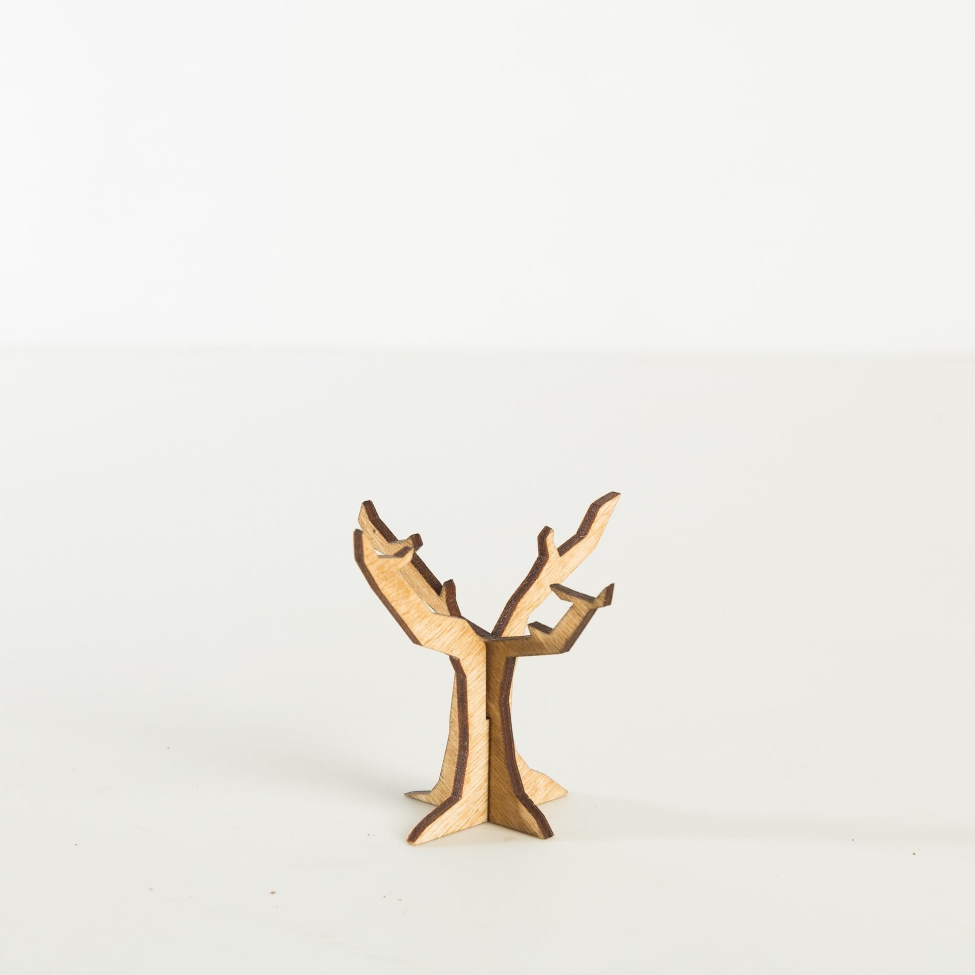 Urban Sprouts Production Pot Air Plant Jigsaw Tree Display