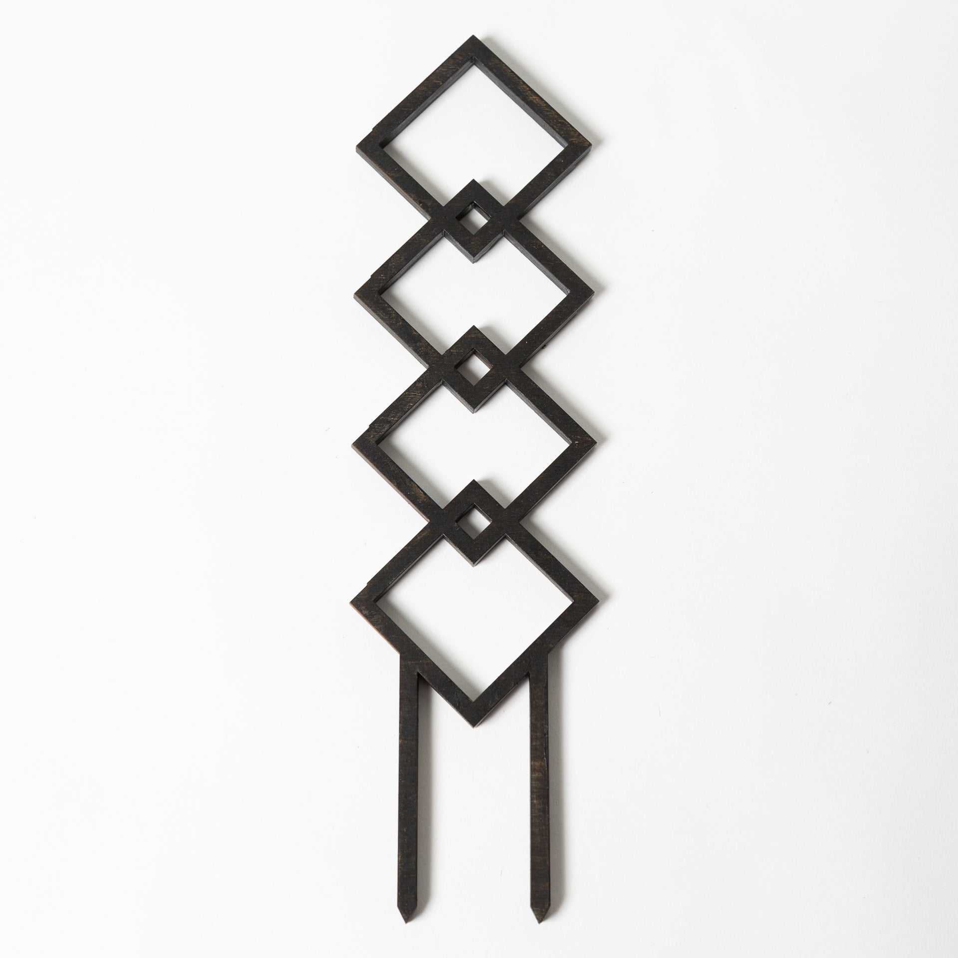 Small black diamond trellis (11") - Urban Sprouts