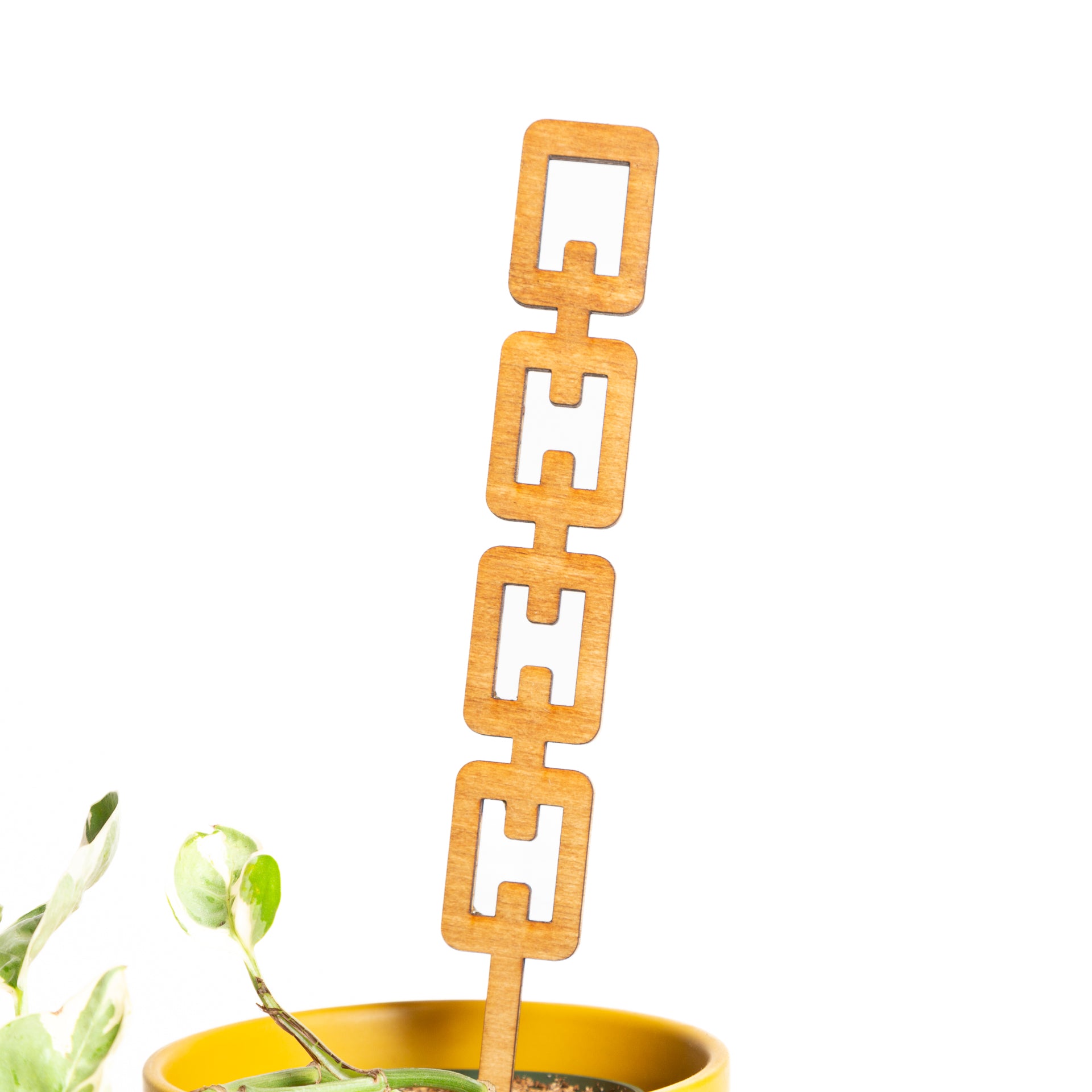 11" Rectangle Walnut Chain Link Trellis - Urban Sprouts