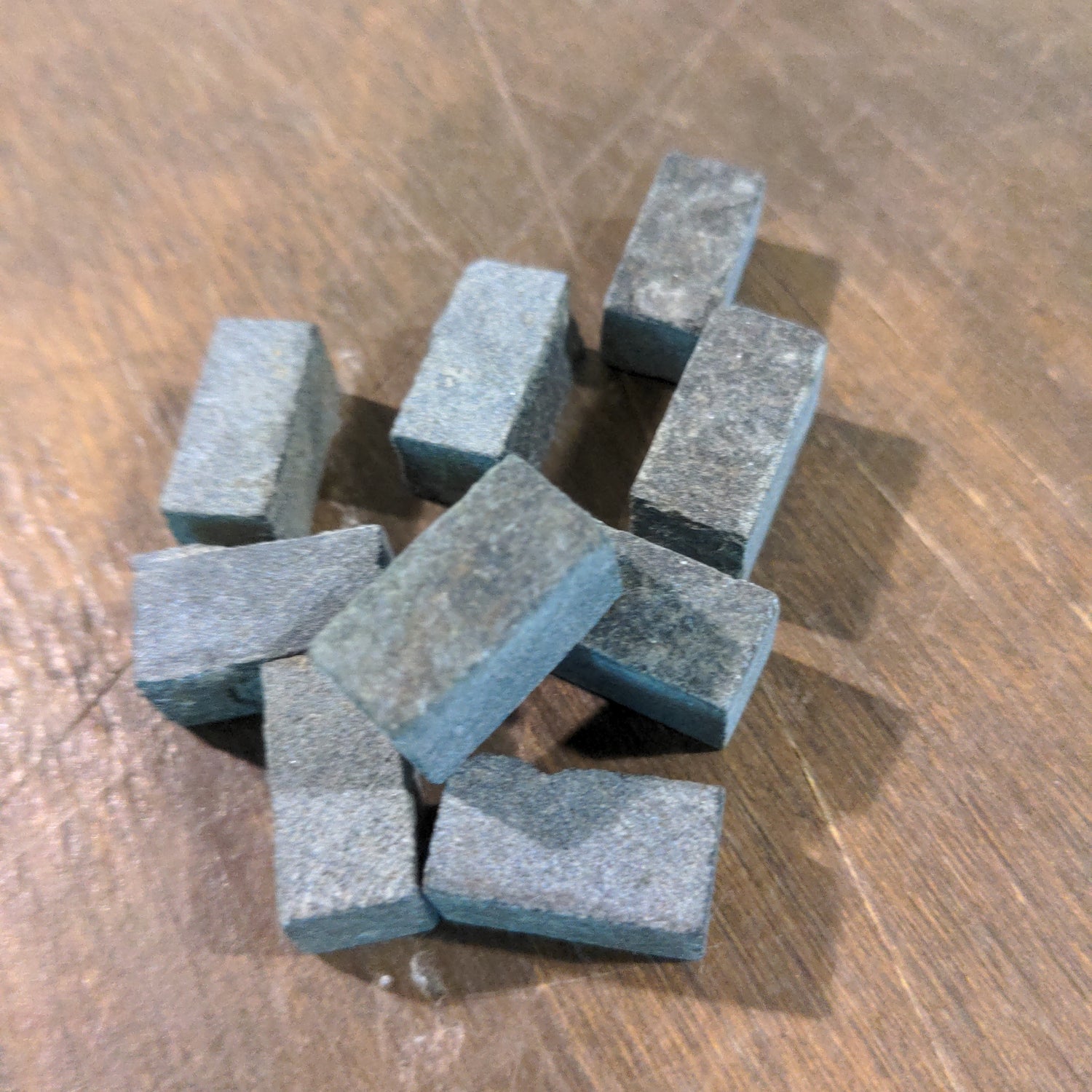 Mini grey bricks - Urban Sprouts
