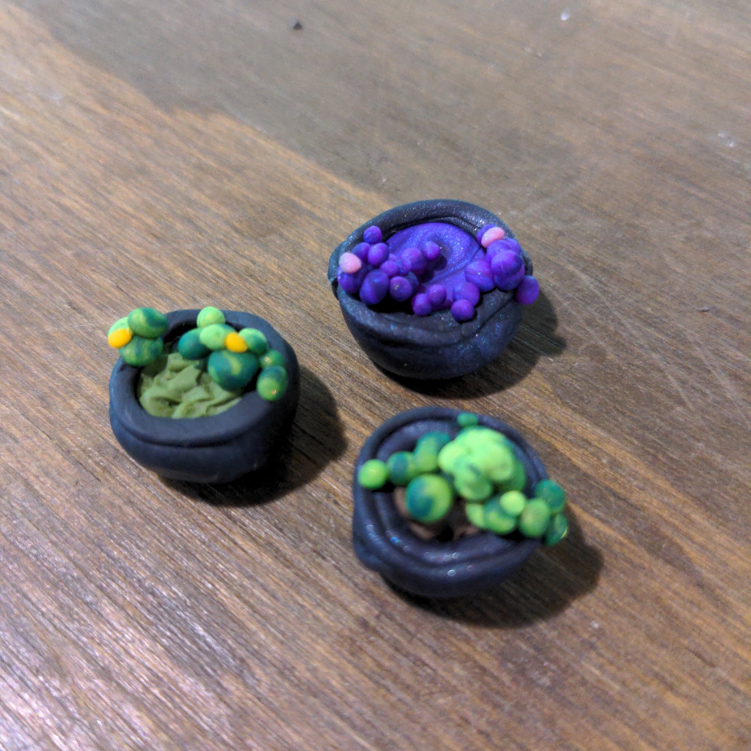 Clay cauldrons - Urban Sprouts