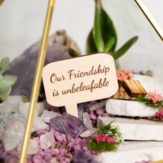 Mini Sign - Our friendship is unbeleafable