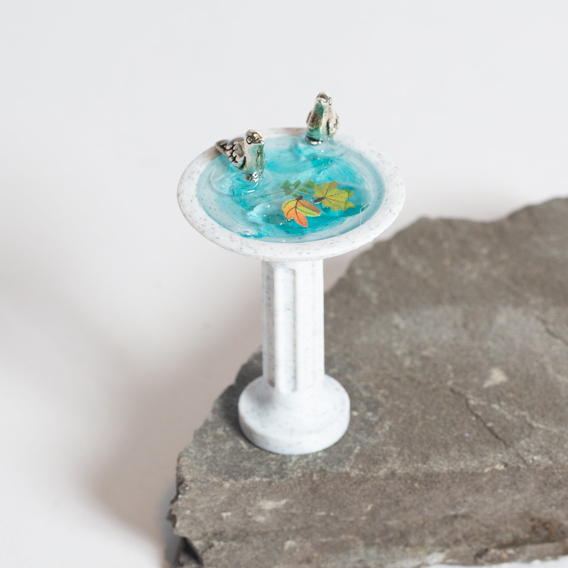 Mini Birdbath with Bird & Leaves - Urban Sprouts