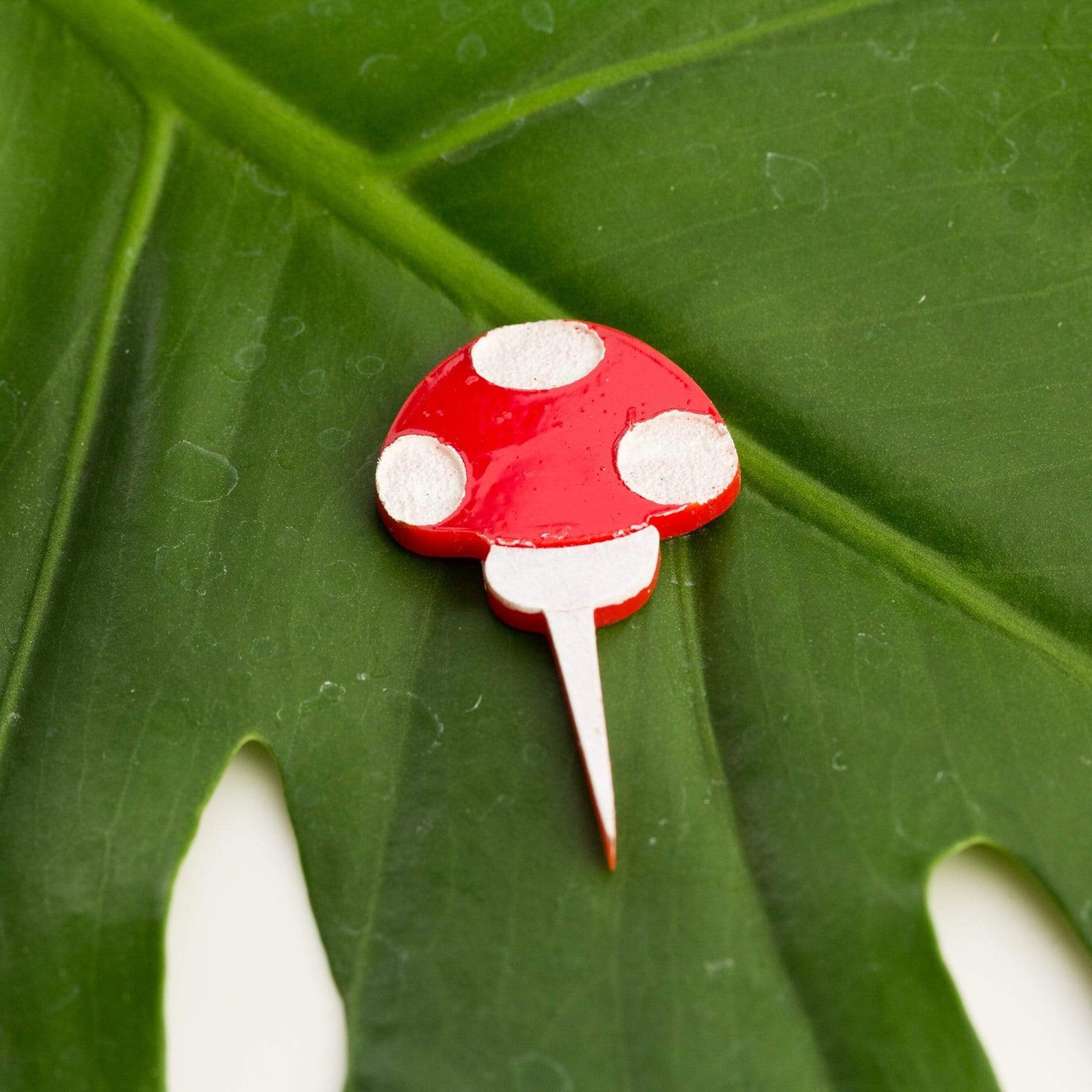 Urban Sprouts Production Plant Accessories Red + White / 3 Spot Cap Mini Mushroom Stake